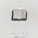 Book Pin