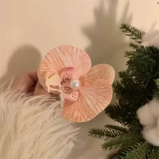 Orchid Girl Pink Hair Clip