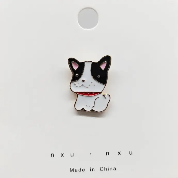 Puppy Black n White pin